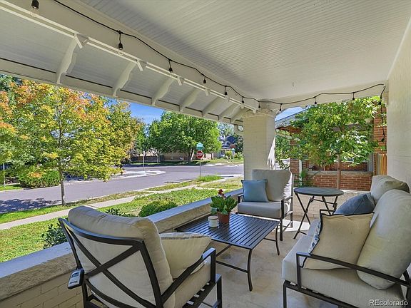 3rd image of 2307 Grape Street