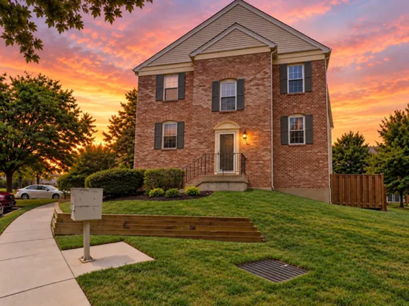 701 Ivy League Ln, Rockville, MD 20850