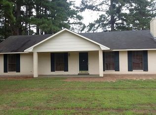 112 Ada St, Coushatta, LA 71019