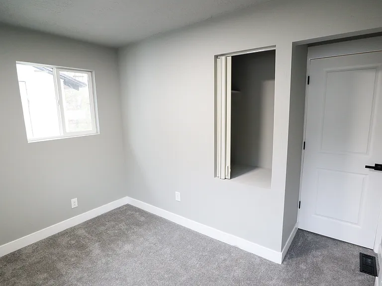 Bedroom for rent