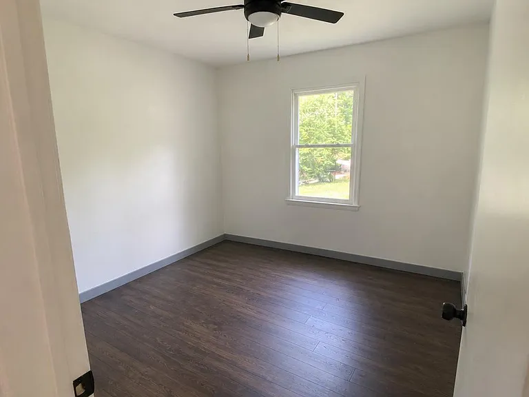 103 Southwood Dr — Photo 5