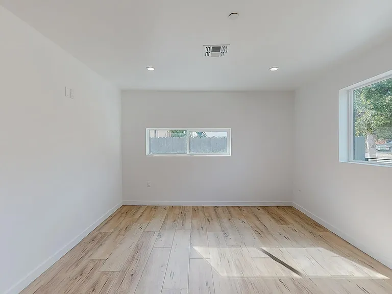16010 Cantlay St #2 — Photo 6