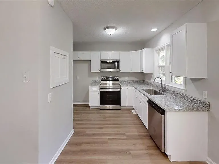 4019 Sherry Ct — Photo 18