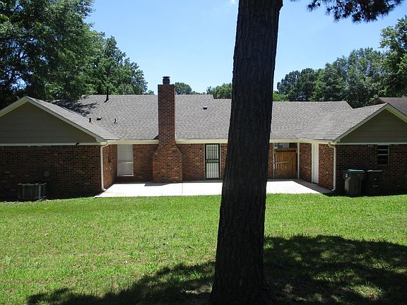 4th image of 6910 Glenwick Dr