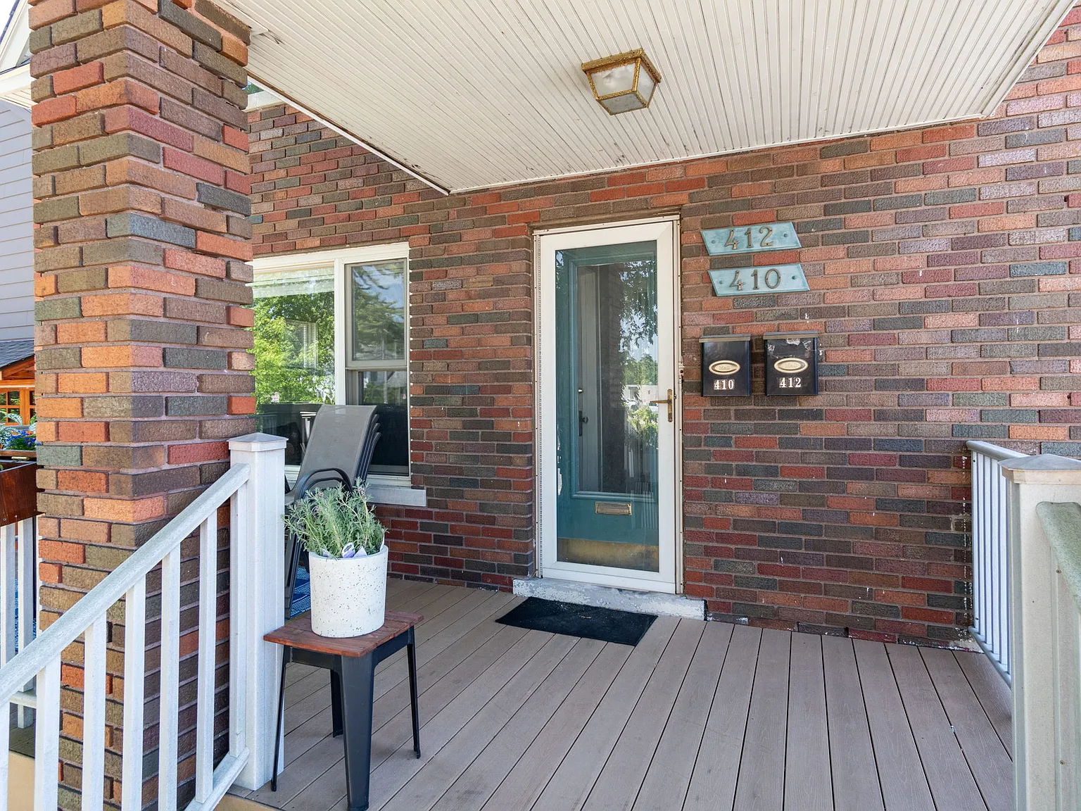 2 bed, 900 sqft, $1,900 — Photo 2