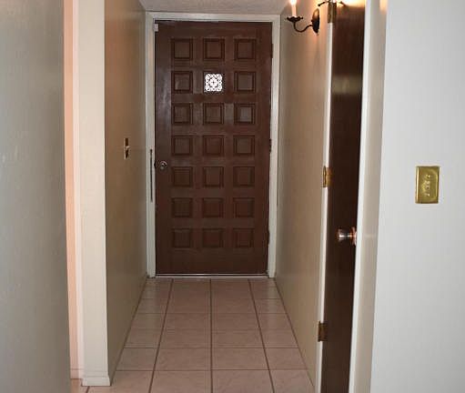 5th image of 2501 W Calle Genova