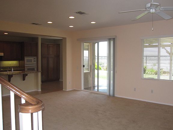 5th image of 27885 Mariposa St