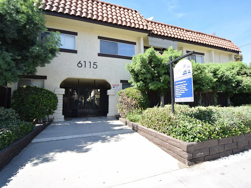6115 Whitsett Ave