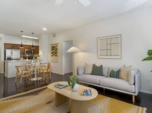 1120 E Twiggs St UNIT B215