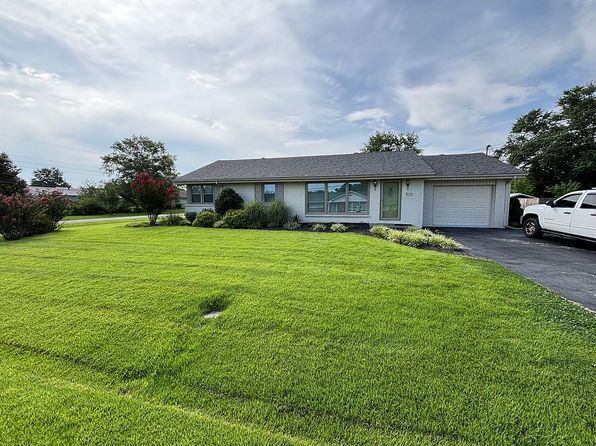 310 Meadowbrook Dr