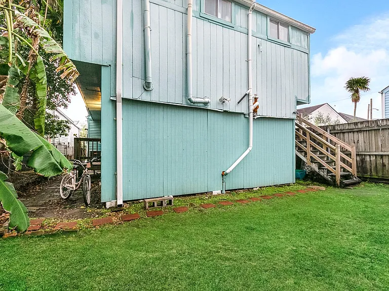 814 Philip St — Photo 4