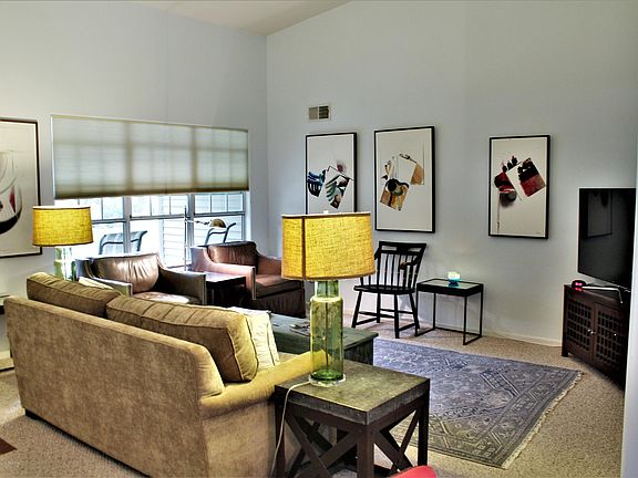 5th image of 1178B Thornbury Ln