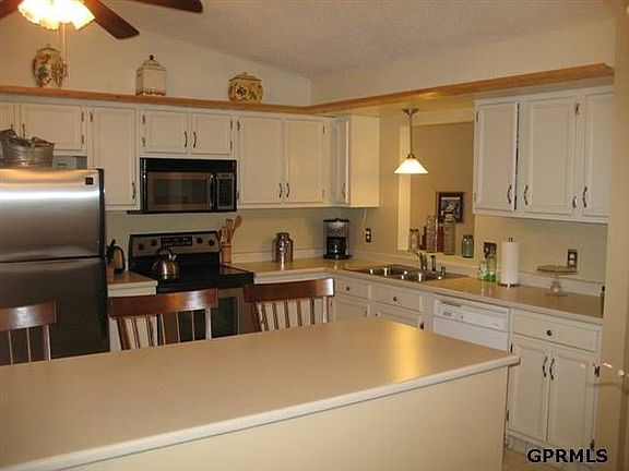 4th image of 5208 Teton Ave