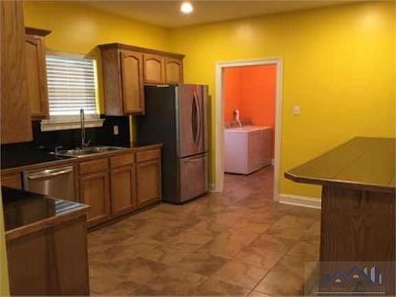2nd image of 311 Thoroughbred Park Dr