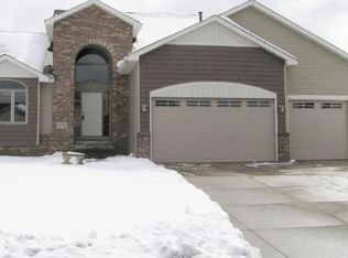 13630 Birch Rd, Rogers, MN 55374