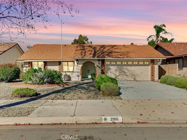 2186 Redwood Dr, Hemet, CA 92545