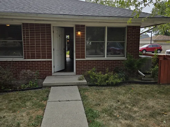 15535 E Eleven Mile Rd APT 6, Roseville, MI 48066