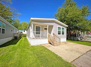 7055 Quarry Rd #255, Amherst, OH 44001