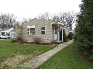 1632 School St, Lorain, OH 44055