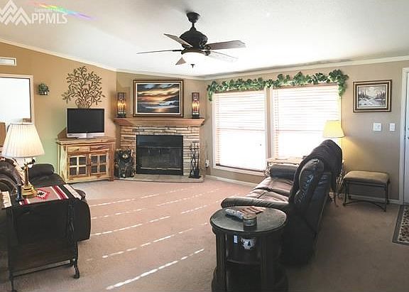 Plenty of Room for Large Furniture