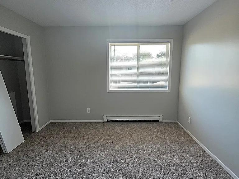 333 Odanah Ave #4C — Photo 15