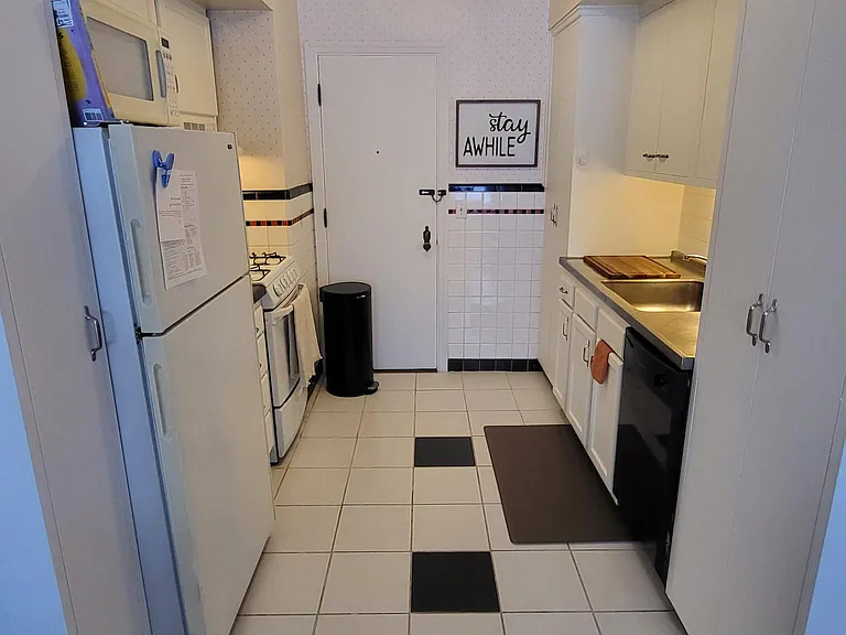 2796 Observatory Ave #6 — Photo 9