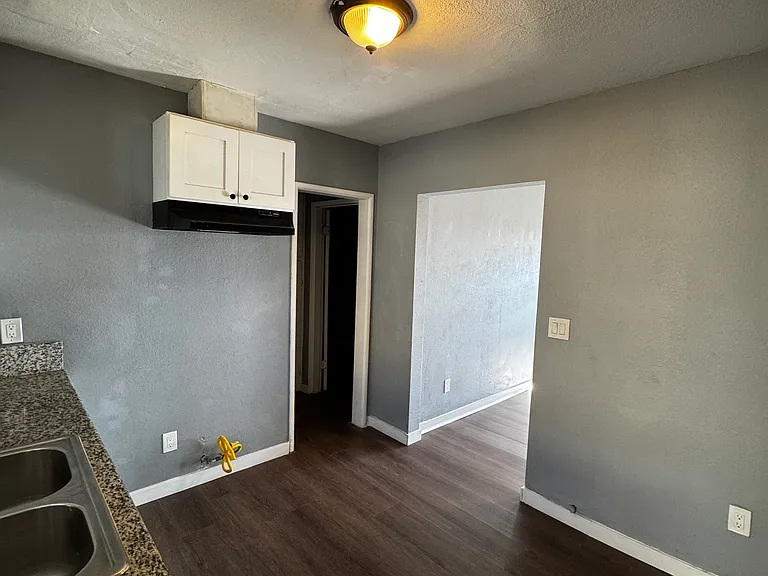 7901 Sierra Ave #1 — Photo 2