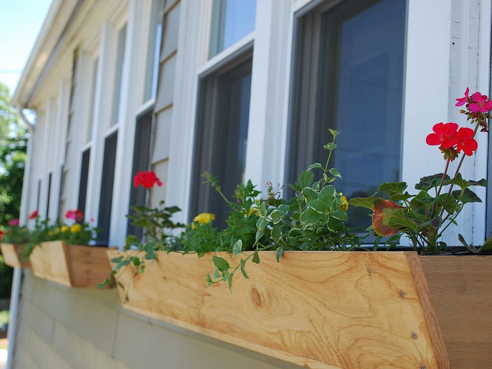 Custom cedar boxes included