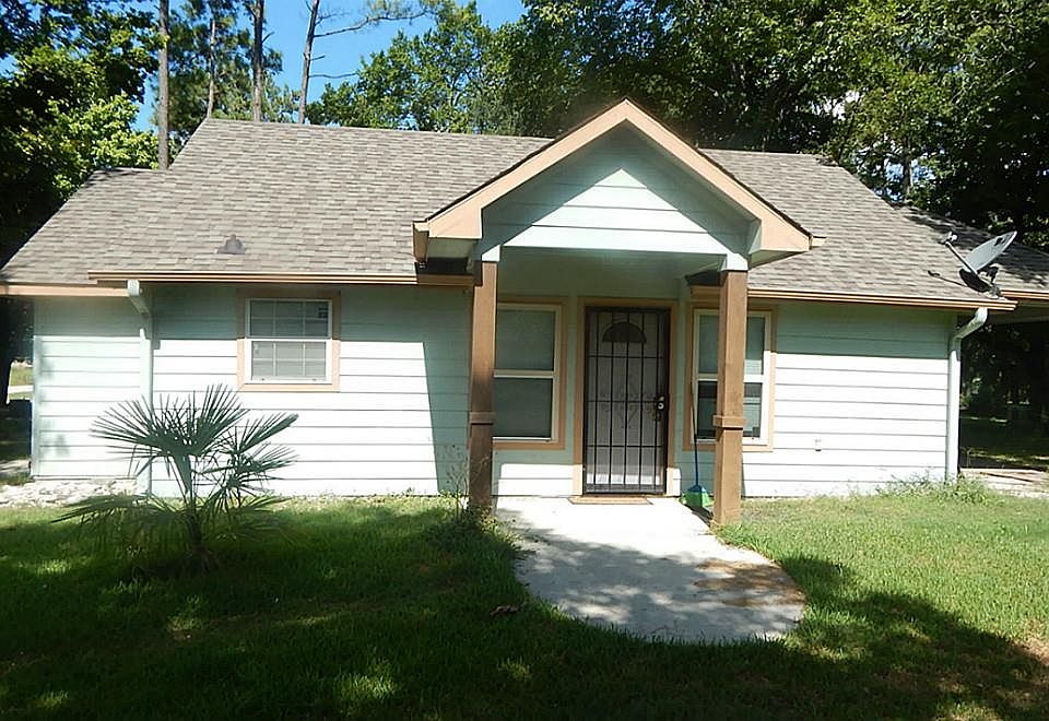 2nd image of 6105 Shirley Ln