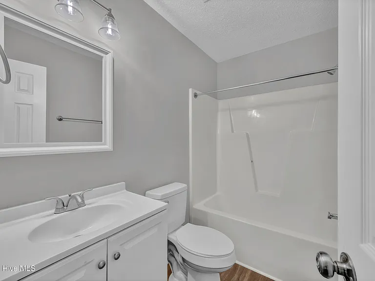7005 Alamosa Dr — Photo 20