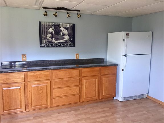 2nd Kitchen/Weight/Toy Room