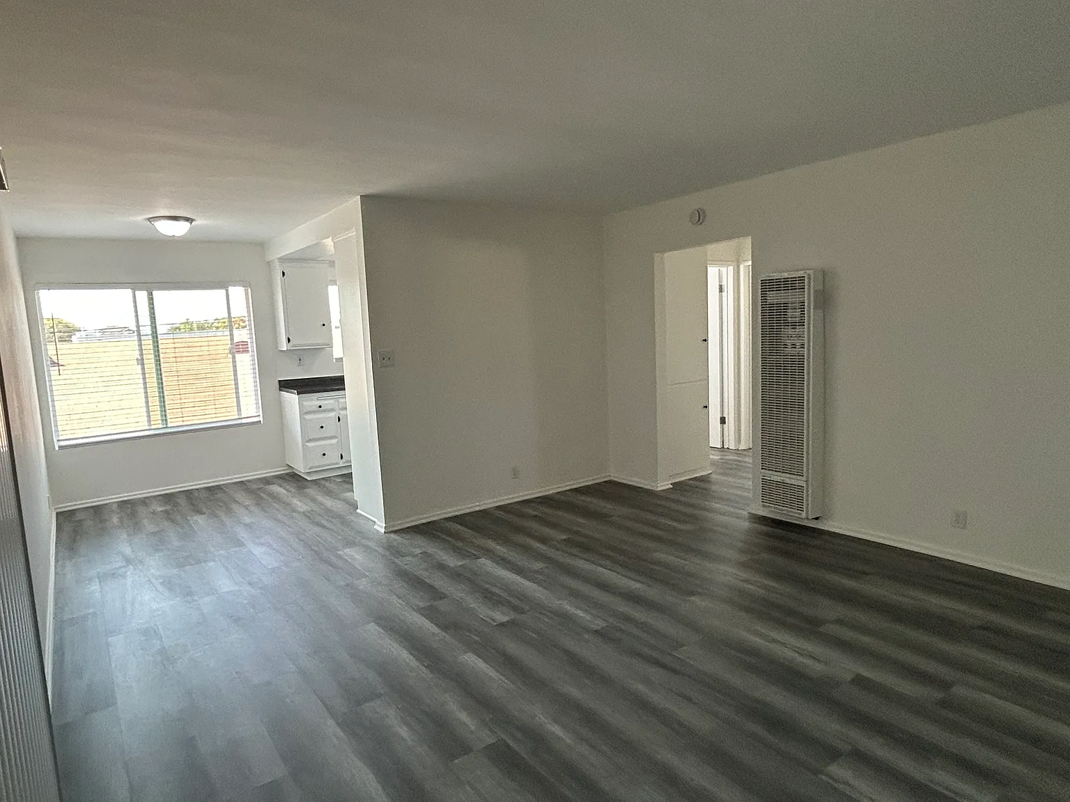 2 bed, 500 sqft, $2,650 — Photo 2