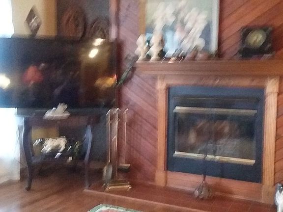 Double sided fire place