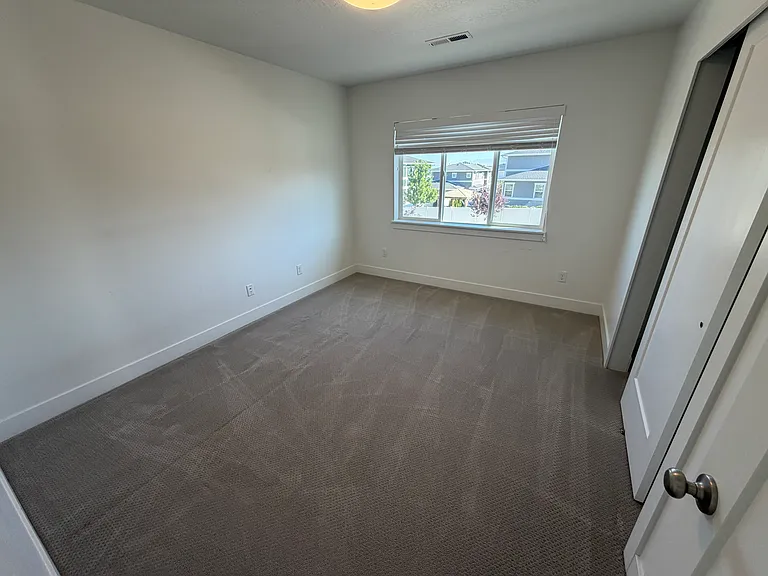 1071 W Sebal Ln — Photo 16