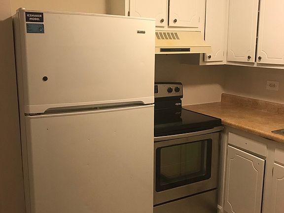 3rd image of 917 8th Ave APT 8