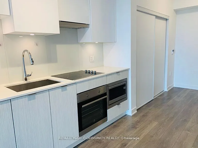 195 Redpath Ave #2407 — Photo 15