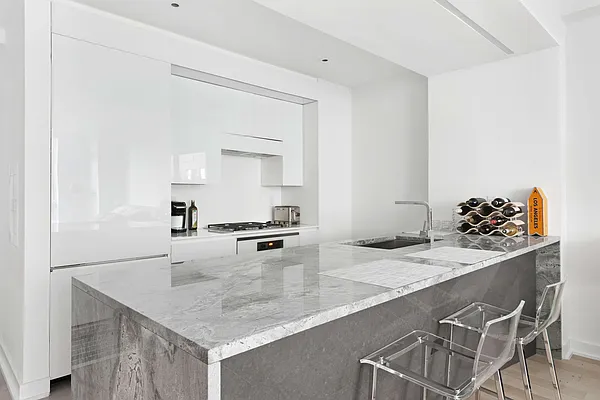 Rented by Compass | media 7