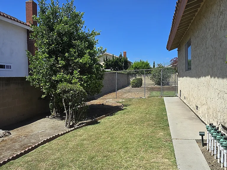 19705 Nicholas Ave — Photo 23