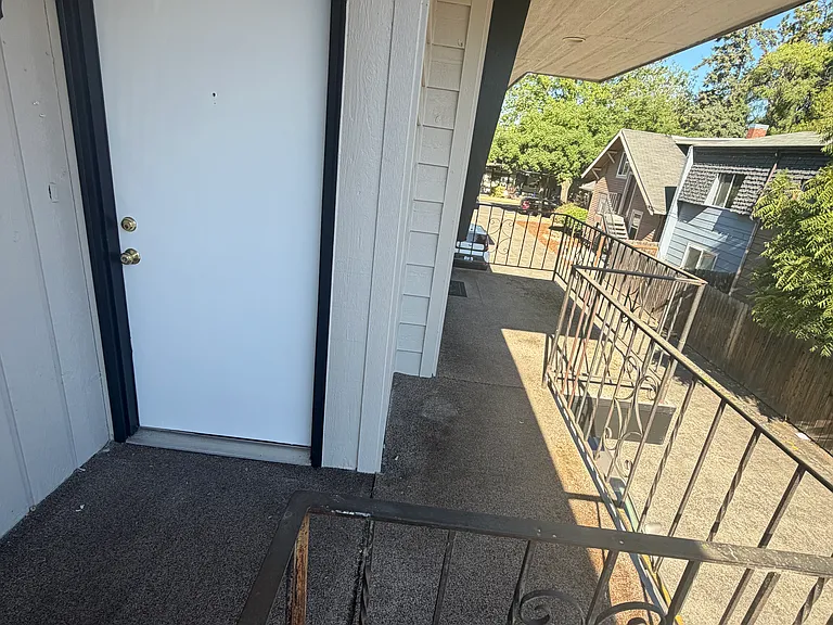 1455 High St #7 — Photo 8
