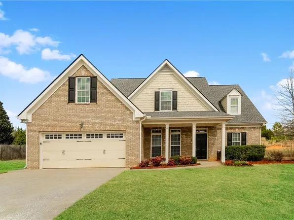 44 Colonial Cir, Cartersville, GA 30120