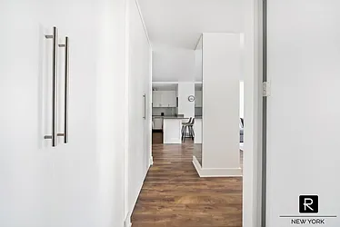 Rented by R New York