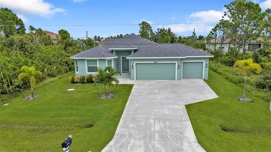 3 bed, 2.0 bath, 1798 sqft, $2,600 — Photo 1