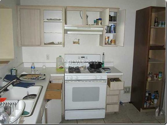 3rd image of 5023 Del Shannon St