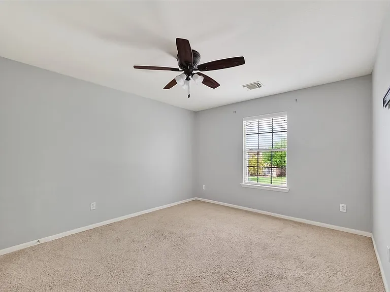 31722 Royal Woods Ct — Photo 21