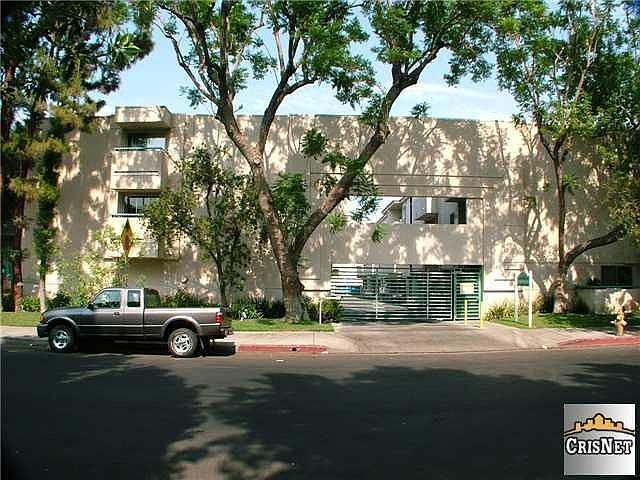 1st image of 5330 Zelzah Ave APT 5