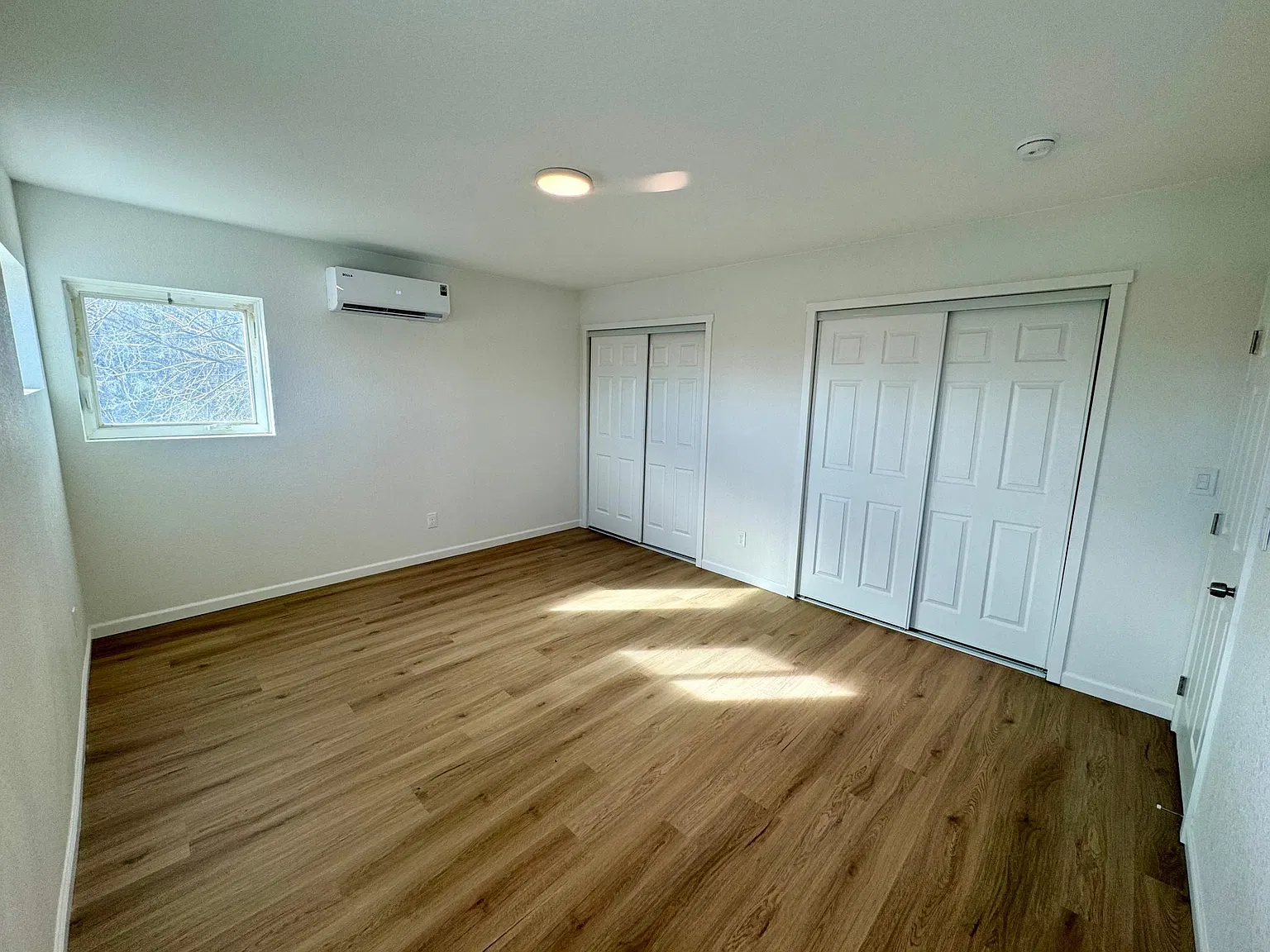 2 bed, 1200 sqft, $2,200 — Photo 2