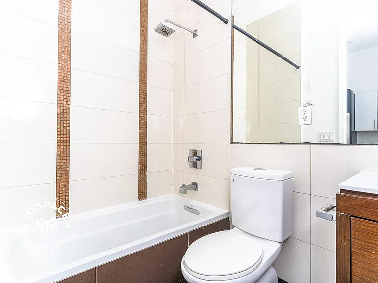 828 Saint Johns Pl #1RR — Photo 5