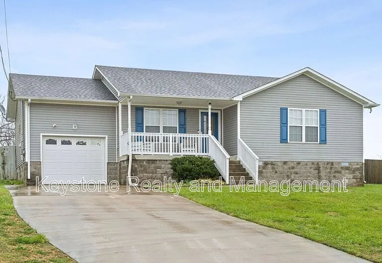 318 Chesire Way — Photo 1