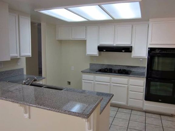 3rd image of 40180 Paseo Del Sol