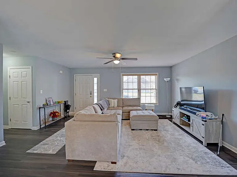 110 Fox Dale Rd — Photo 22